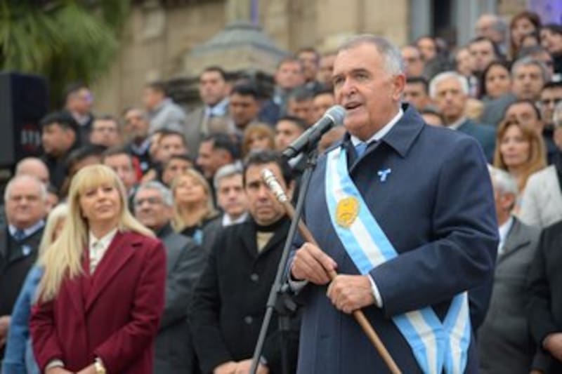 El sábado el gobernador Osvaldo Jaldo tuvo su acto de 25 de Mayo aunque sin pacto con Javier Milei