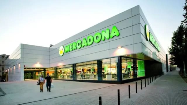 Mercadona busca empleados: ofrece sueldos de hasta 2300 euros y 37 días de vacaciones