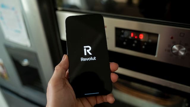 Revolut inicia operaciones con una capitalización al doble de lo exigido y se alinea al Plan México