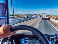 El transporte será el ‘rey’ del crédito en México: se llevará el 40% del financiamiento productivo en 2026