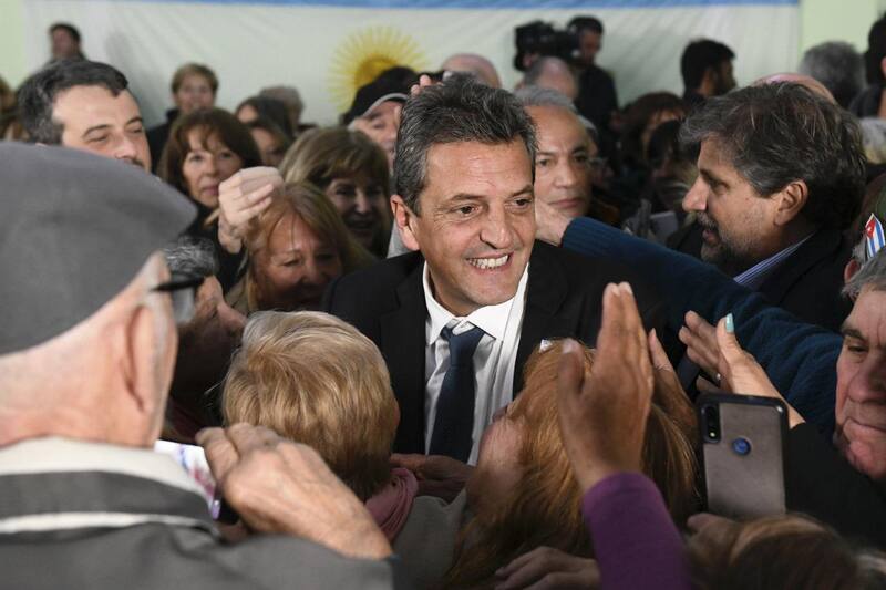 Debajo del escenario;: Sergio Massa viajó a Mar del Plata junto con Fernanda Raverta, de Anses