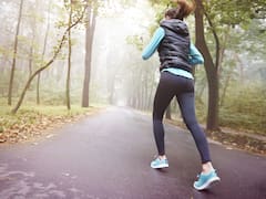 Caminata del granjero: cómo se practica el ejercicio recomendado por un experto en longevidad