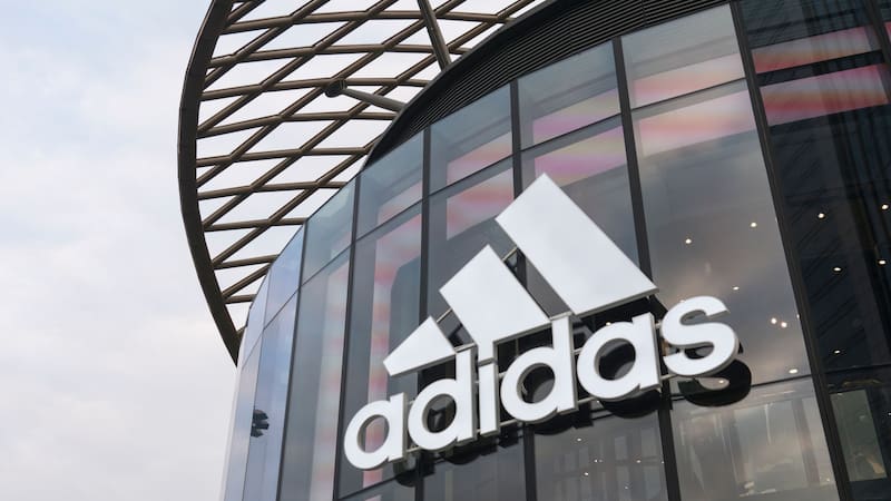 Adidas registra pérdidas por primera vez en 30 años: a quién responsabiliza y cómo hará para recuperarse