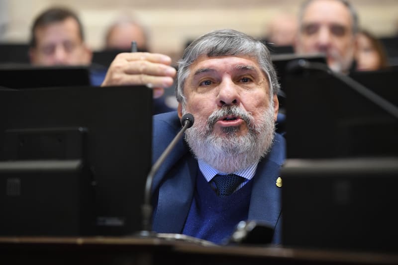 José Mayans, titular del bloque de Unión por la Patria en el Senado, será el candidato a vicepresidente 1° en la lista de Cristina Kirchner para la interna del PJ.