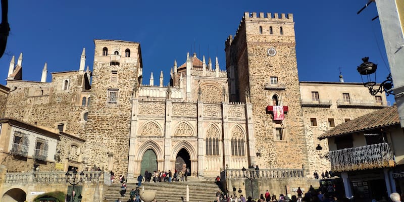 El Real Monasterio de Nuestra Señora de Guadalupe fue reconocido como patrimonio de la humanidad por UNESCO. (Fuente: archivo).