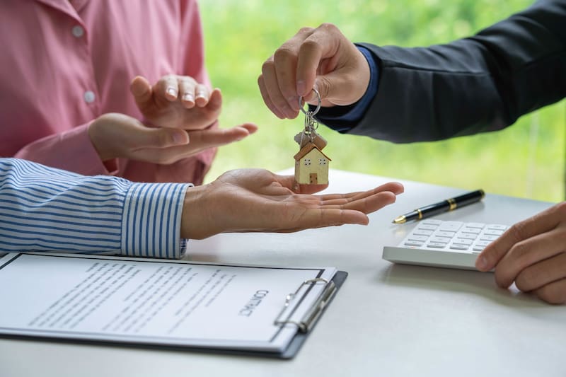 Los mayores de 65 que pongan en venta su vivienda habitual, deberán tributar por sus propiedades y cumplir con esta normativa. ¿De qué se trata? (Imagen: archivo)