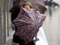 El SMN lanzó un aviso nacional para este martes 24 de febrero por tormentas eléctricas, vientos de hasta 100 km/h y olas de 4 metros de altura