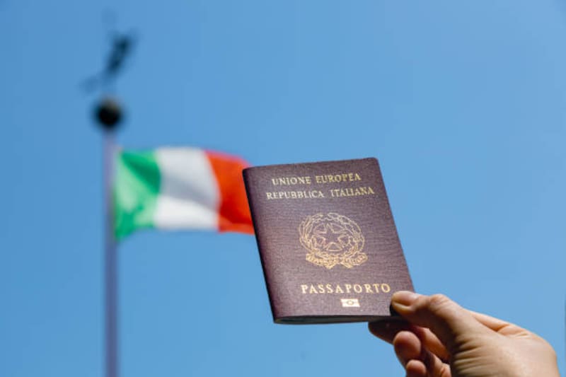 El pasaporte italiano te permite residir en ese país. (Fuente: Archivo)
