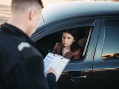Adiós Ley de Tránsito | A partir de mayo quedará prohibido transitar con vidrios polarizados: confirman elevadas multas por incumplimiento