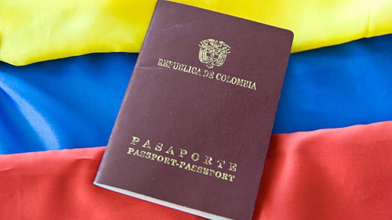 Oficial | Colombia prohibirá el ingreso y la salida del país a ciudadanos y extranjeros que hayan postergado este trámite con su pasaporte.