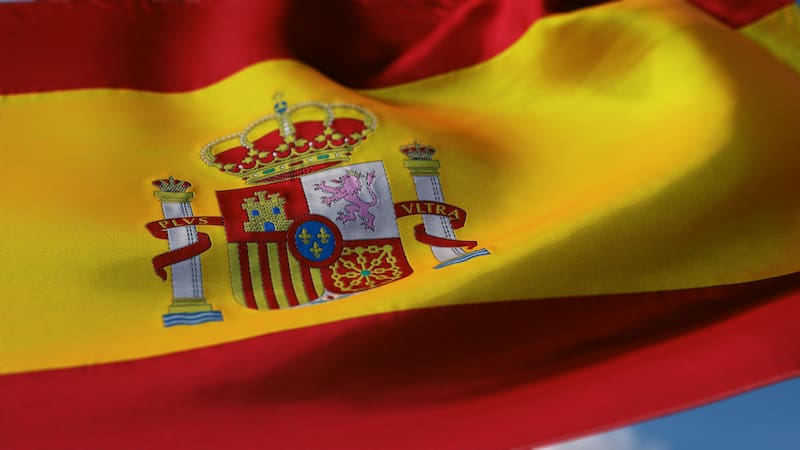 Los apellidos más comunes en España esconden historias profundas que se remontan a siglos pasados, reflejando linajes de diversas culturas que han dejado su marca en la península. (Imagen: archivo)