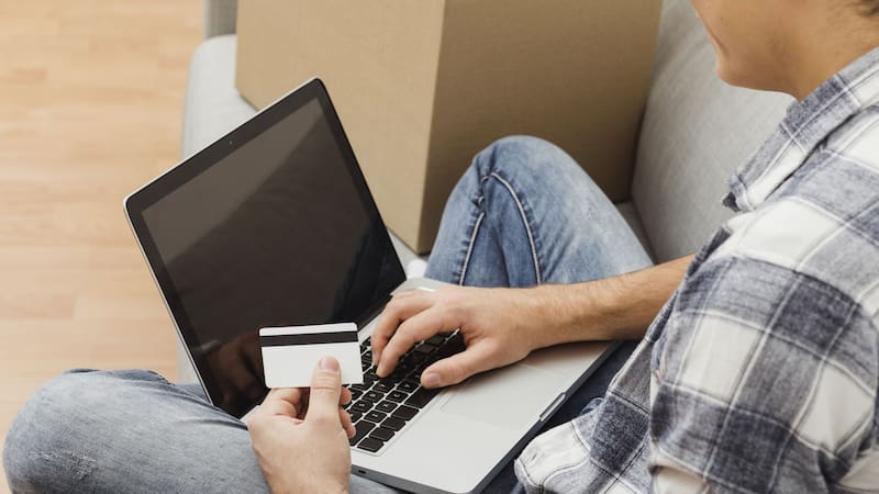 El interés por las máquinas de hielo refleja un cambio en los hábitos de consumo y compras online. (Fuente: Freepik)