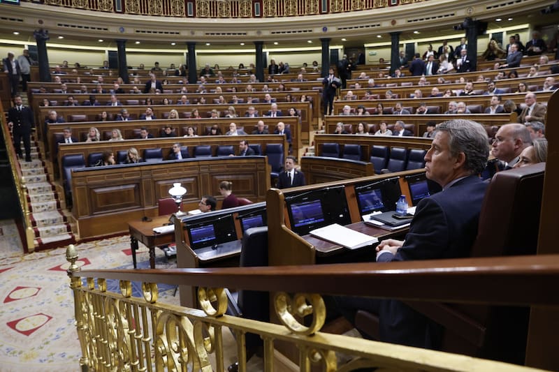 El Gobierno promete 21.000 millones a las CCAA y Arcadi España lanza un fuerte mensaje: “ninguna comunidad pierde; todas ganan”. Fuente: EFE