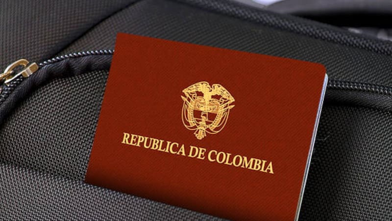 El Gobierno presentó el nuevo pasaporte colombiano: todo lo que debe saber sobre este documento obligatorio para salir del país.