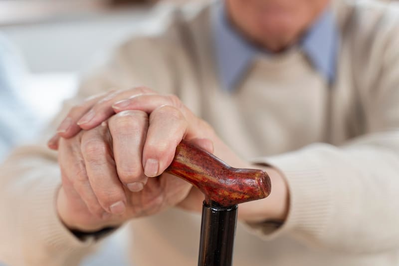 El certificado de supervivencia y sus modalidades para pensionados dentro y fuera de México. Fuente: Shutterstock.