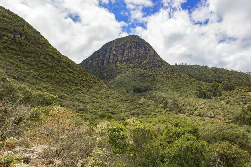 Muchas personas llegan al portal de Juaica con la esperanza de presenciar algún fenómeno y aseguran sentir una energía diferente e inexplicable.