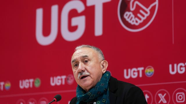 UGT lanza un ultimátum al Gobierno: abandonará la negociación si no aprueba el nuevo registro horario antes de septiembre