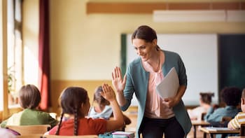 Confirmado: profesores colombianos dan paso clave para recuperar la mesada 14 en un logro histórico