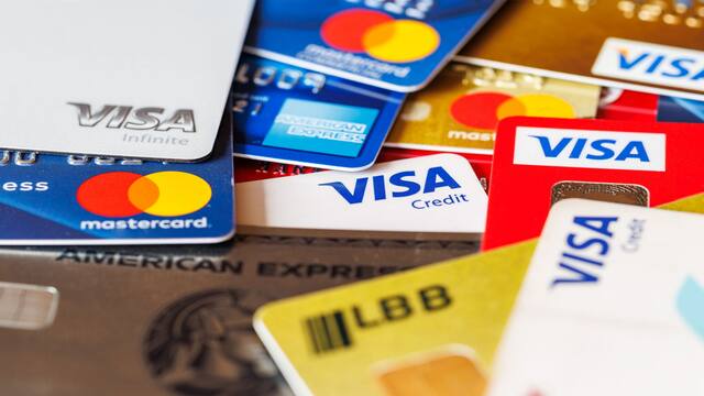 Decretan cambio en el pago con tarjetas de crédito y débito: eliminan polémico impuesto