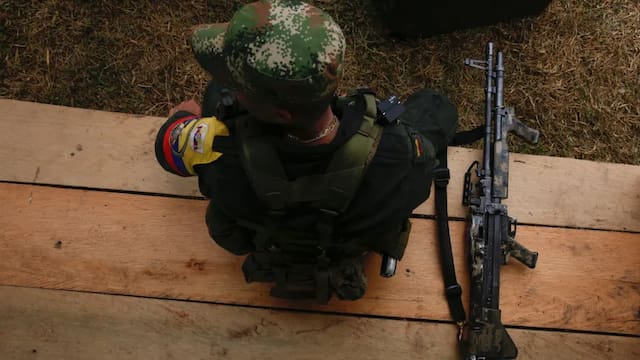 Disidencias de las Farc anuncian cese al fuego hasta después de la segunda vuelta presidencial en Colombia