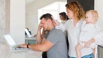 Se despiden las transferencias entre padres e hijos: el Gobierno retiene el 50% de los movimientos en estos casos