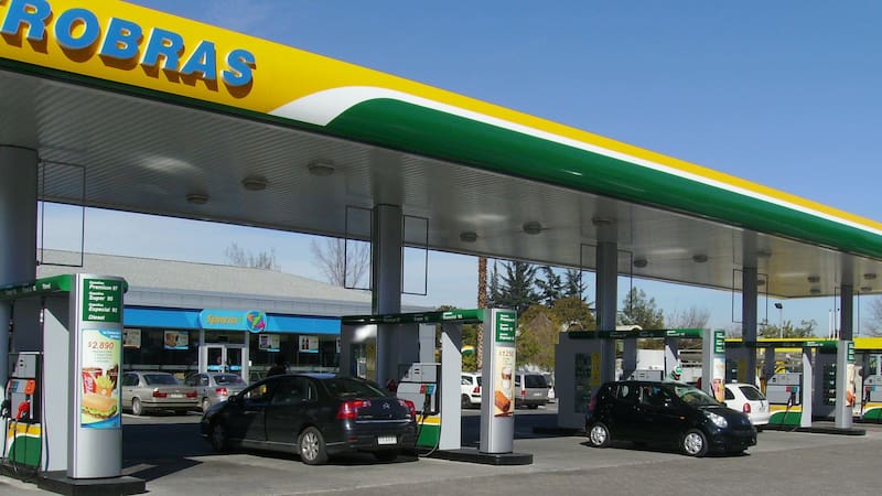 Petrobras detuvo la venta de sus operaciones en la Argentina