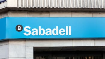 Sabadell releva a César González-Bueno y nombra a Marc Armengol como nuevo consejero delegado