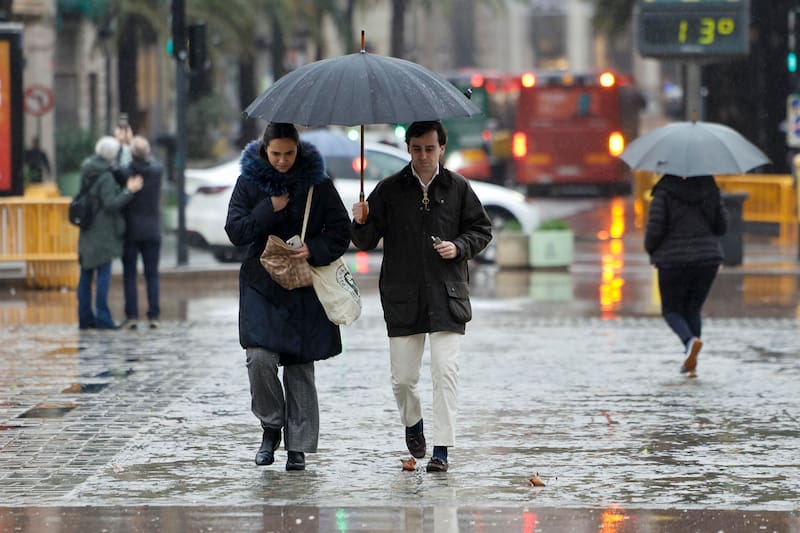 Según la AEMET, las lluvias se pronostican fuertes también en el entorno pirenaico, con acumulaciones significativas a lo largo del día. (Imagen: efe)