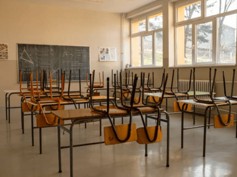 Suspensión de clases en México. Fuente: Shutterstock