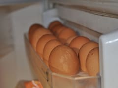 ¿En la nevera o fuera? Esta es la mejor ubicación para tener los huevos y cuidar sus proteínas