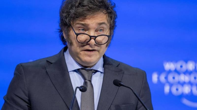 Javier Milei desclasificó documentos de la dictadura militar que estuvieron ocultos durante años.