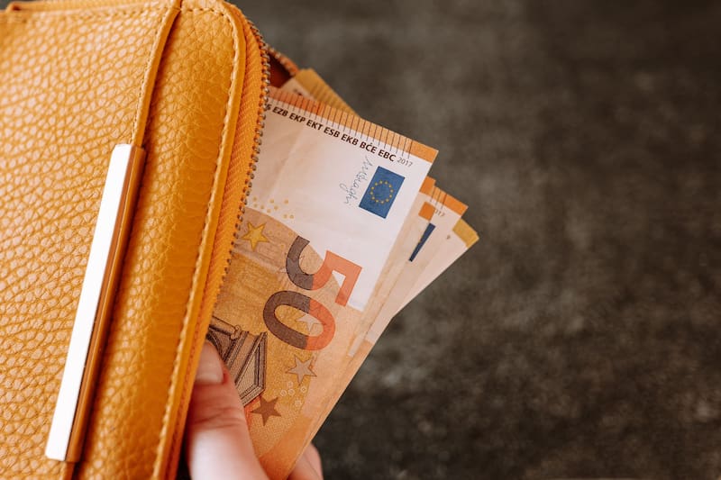 Hacienda ha intensificado sus controles sobre las operaciones en efectivo (Fuente: Shutterstock)