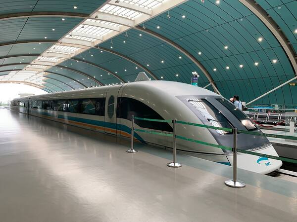 Fastest Regula Train They Are Building the Fastest Train in the World: It Travels at More ...