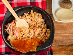 ¿Cuál es el pueblo de Tolima donde elaboran la lechona más famosa de Colombia?