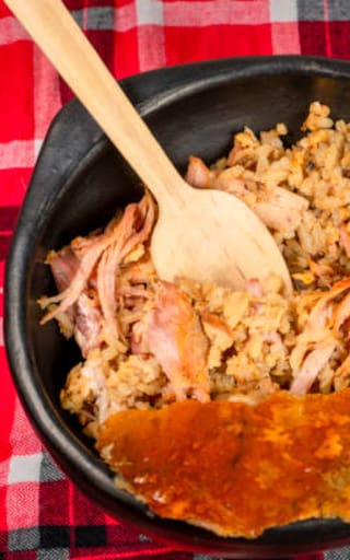 ¿Cuál es el pueblo de Tolima donde elaboran la lechona más famosa de Colombia?