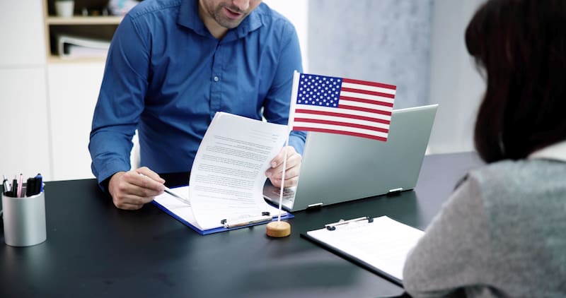 Medicare mantiene un protocolo estricto para identificar a los beneficiarios que cometen fraude con su inscripción. Foto: Shutterstock.