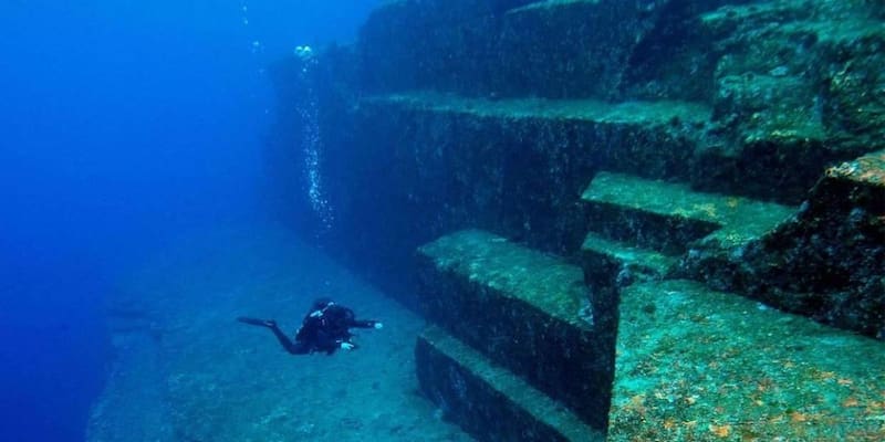 Yonaguni se encuentra en las profundidades del mar en las cercanías de Japón.