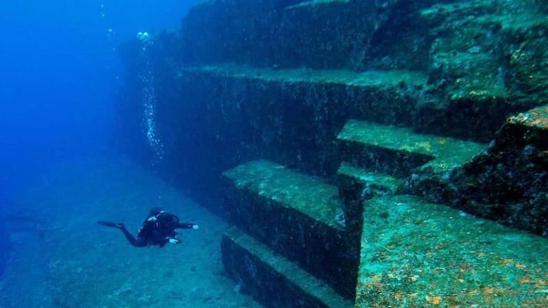 Yonaguni se encuentra en las profundidades del mar en las cercanías de Japón.
