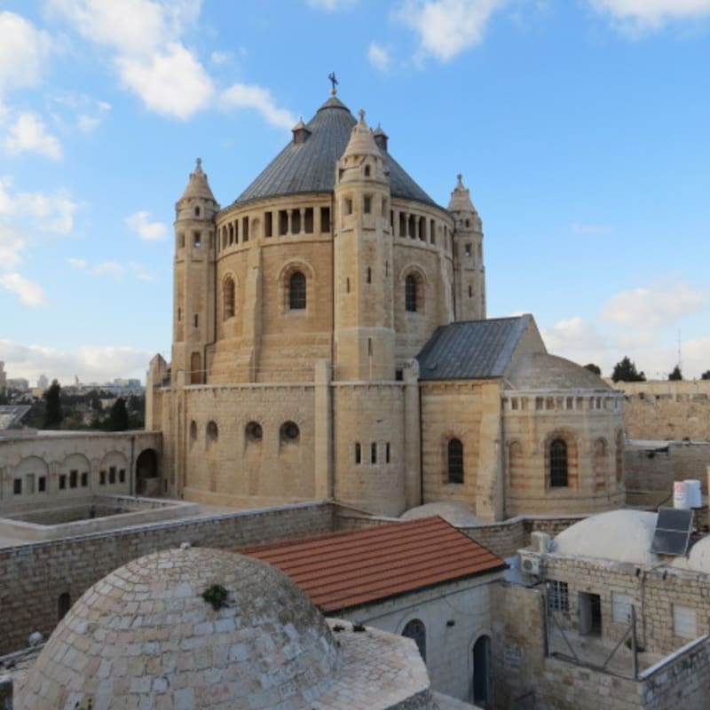 Una inscripción árabe en el Cenáculo menciona a una mujer cristiana de Alepo, cambiando la visión histórica. (Foto: Wikimedia Commons - Hoshvilim)