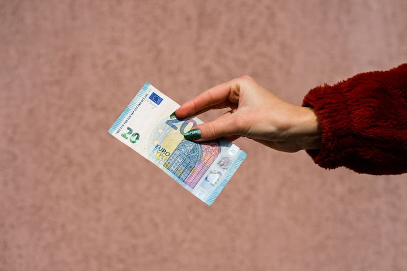 No declarar correctamente una transferencia puede resultar en multas que oscilan entre el 50% y el 150% del importe no justificado (Fuente: Shutterstock)