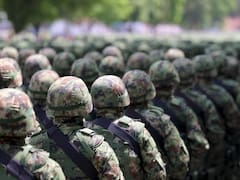 Robots humanoides en guerra: así es el Phantom MK-1 que promete la revolución militar, pero se desploma por electricidad estática