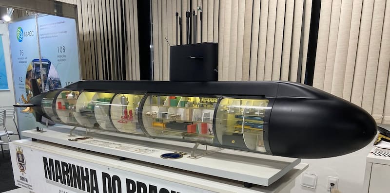 Maqueta oficial del Alvaro Alberto, el próximo submarino nuclear de Brasil.