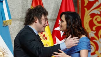 Milei se mete en la campaña de España: reunión con Ayuso, llamada con Abascal y el debut de Ravier