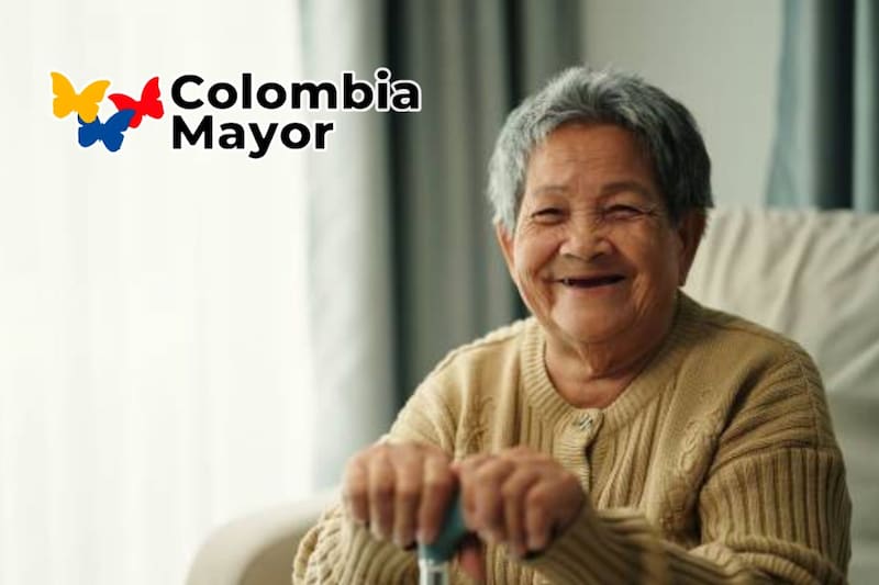 Adultos mayores reclaman el subsidio de Colombia Mayor en sedes del Banco Agrario, que en noviembre entrega pagos de hasta $230.000 en todo el país. (Fuente: Archivo)