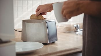 Esta novedosa tostadora tiene 6 niveles de tostado y control electrónico: se consigue en Lidl por menos de 30 euros
