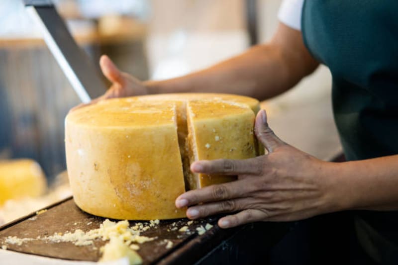 El queso es un producto premiado en ferias internacionales, donde se lo reconoce como una joya de la gastronomía latinoamericana.