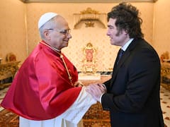 Milei envió una invitación al Papa León XIV para que visite Argentina