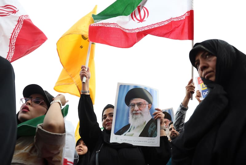 Islamistas chiítas a favor de Alí Jamenei. Fuente: EFE.