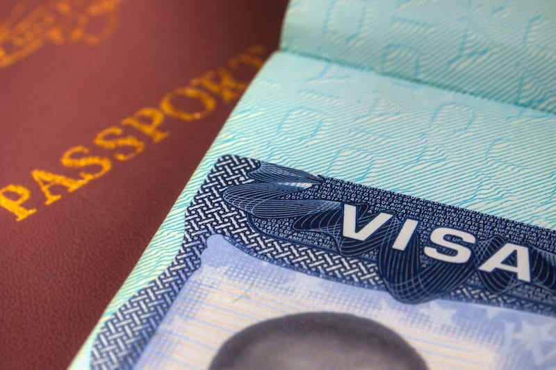 Condiciones para obtener la visa láser y viajar legalmente. Fuente: Shutterstock.
