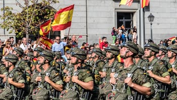 ¿Cuánto gana un militar del Ejército en España en 2026? Así es su sueldo según el rango y los complementos